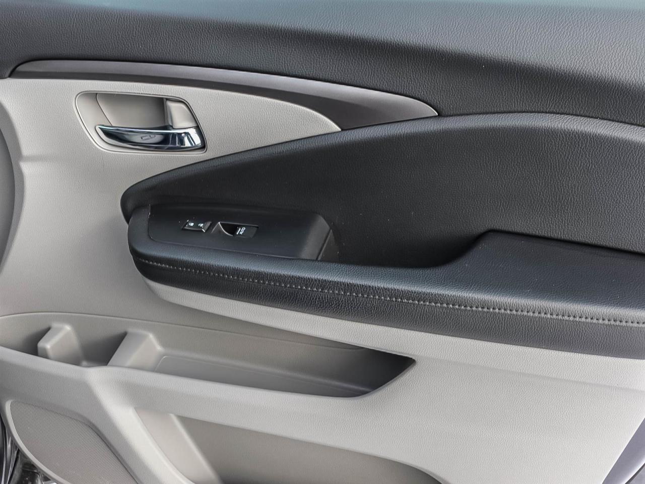 2021 Honda Pilot EX-L NAVI Photo