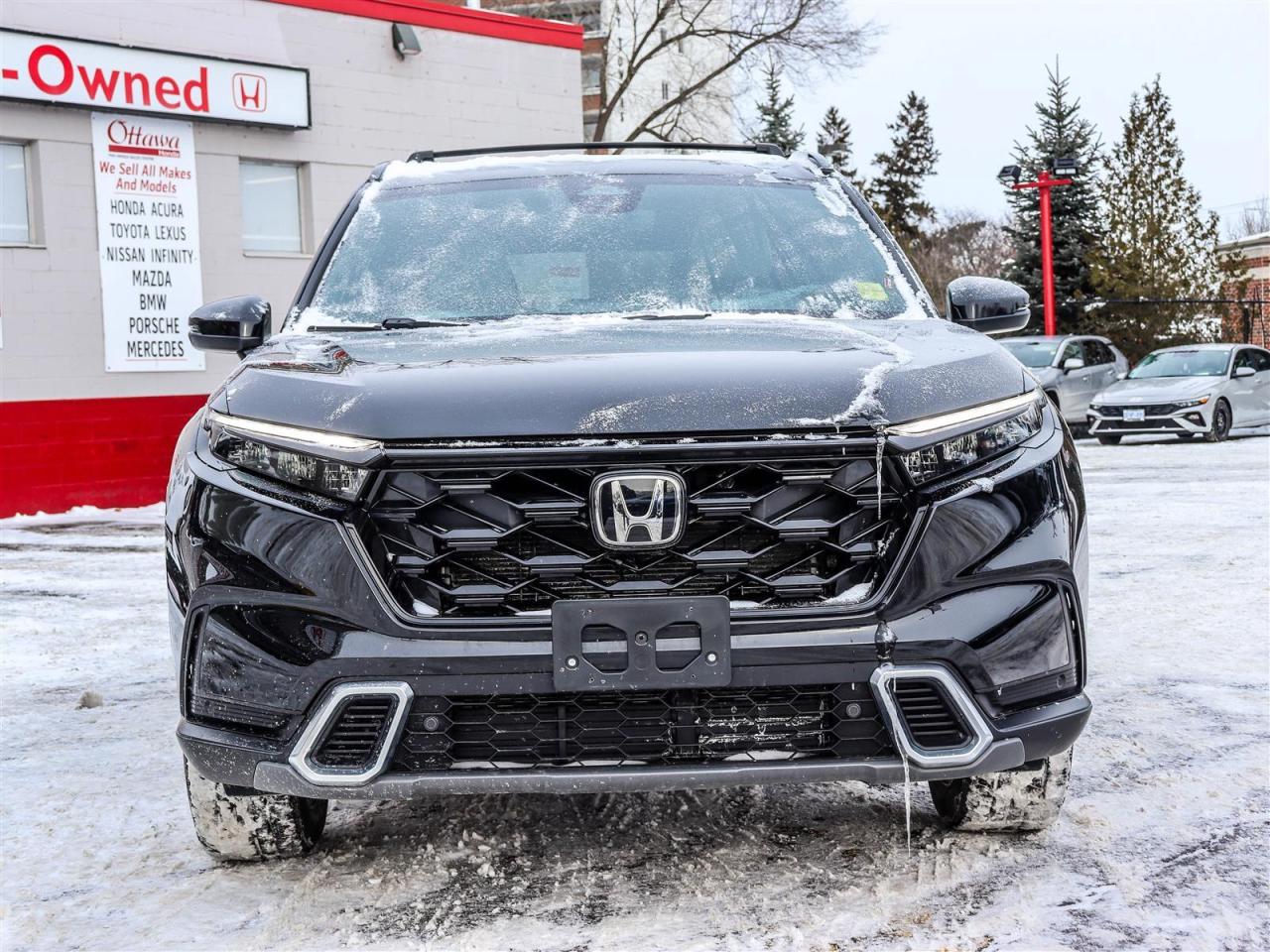 2024 Honda CR-V Touring LEATHER NAVI SUNROOF Photo