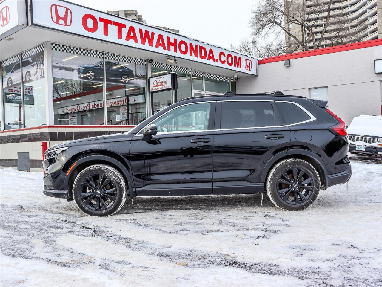 2024 Honda CR-V Touring LEATHER NAVI SUNROOF Photo