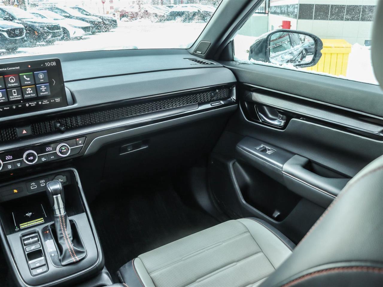 2024 Honda CR-V Touring LEATHER NAVI SUNROOF Photo