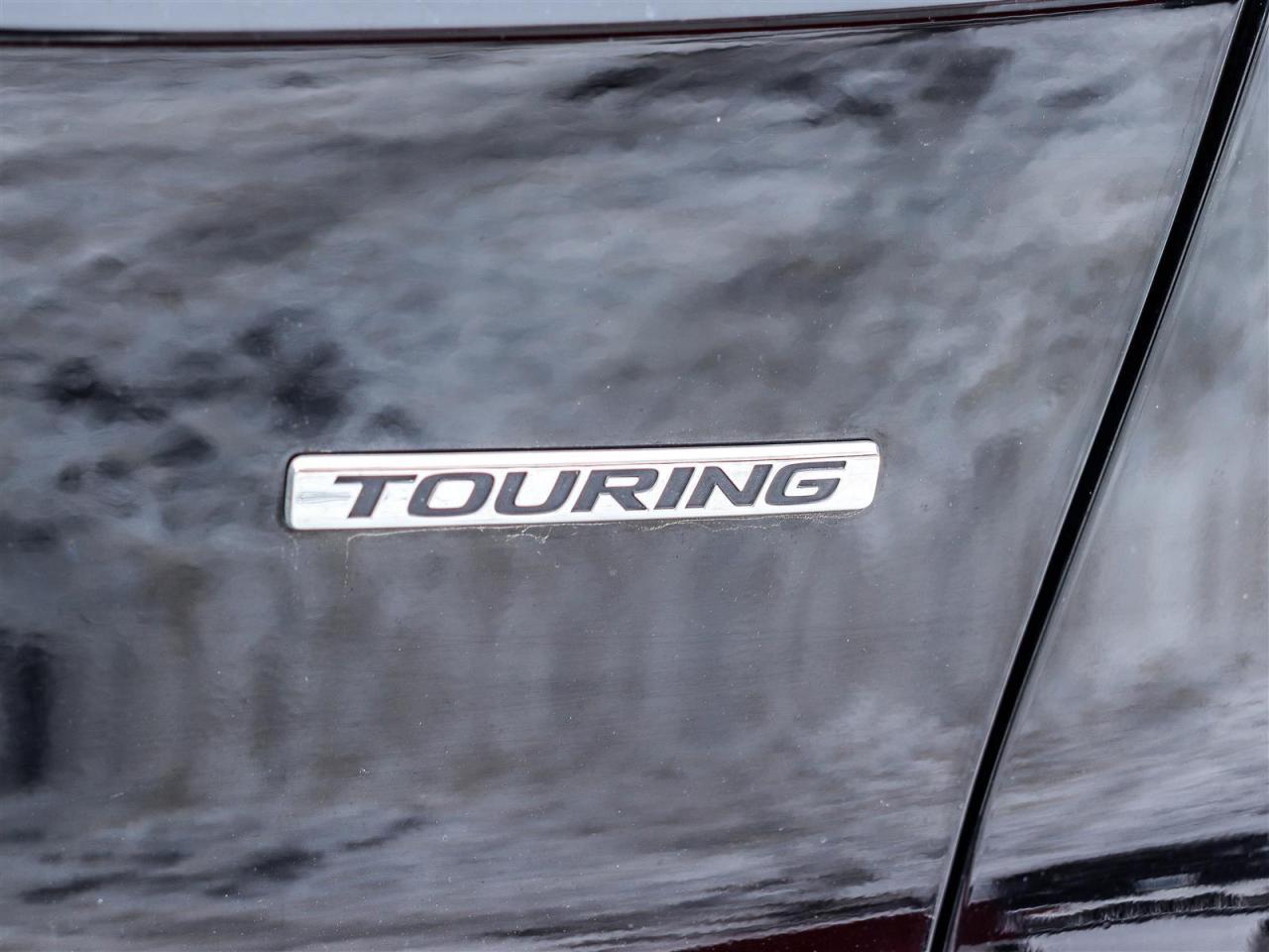 2024 Honda CR-V Touring LEATHER NAVI SUNROOF Photo