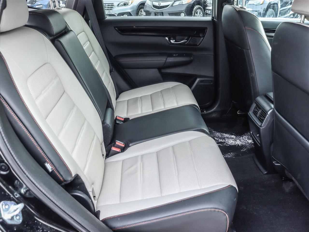 2024 Honda CR-V Hybrid Touring LEATHER NAVI SUNROOF Photo