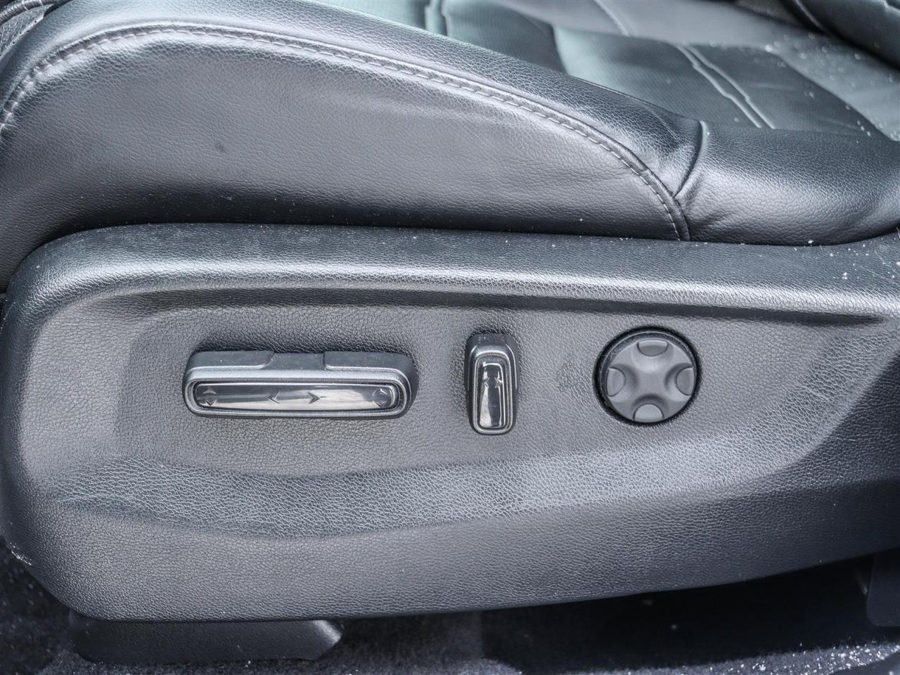 2020 Honda CR-V Touring LEATHER NAVI SUNROOF Photo