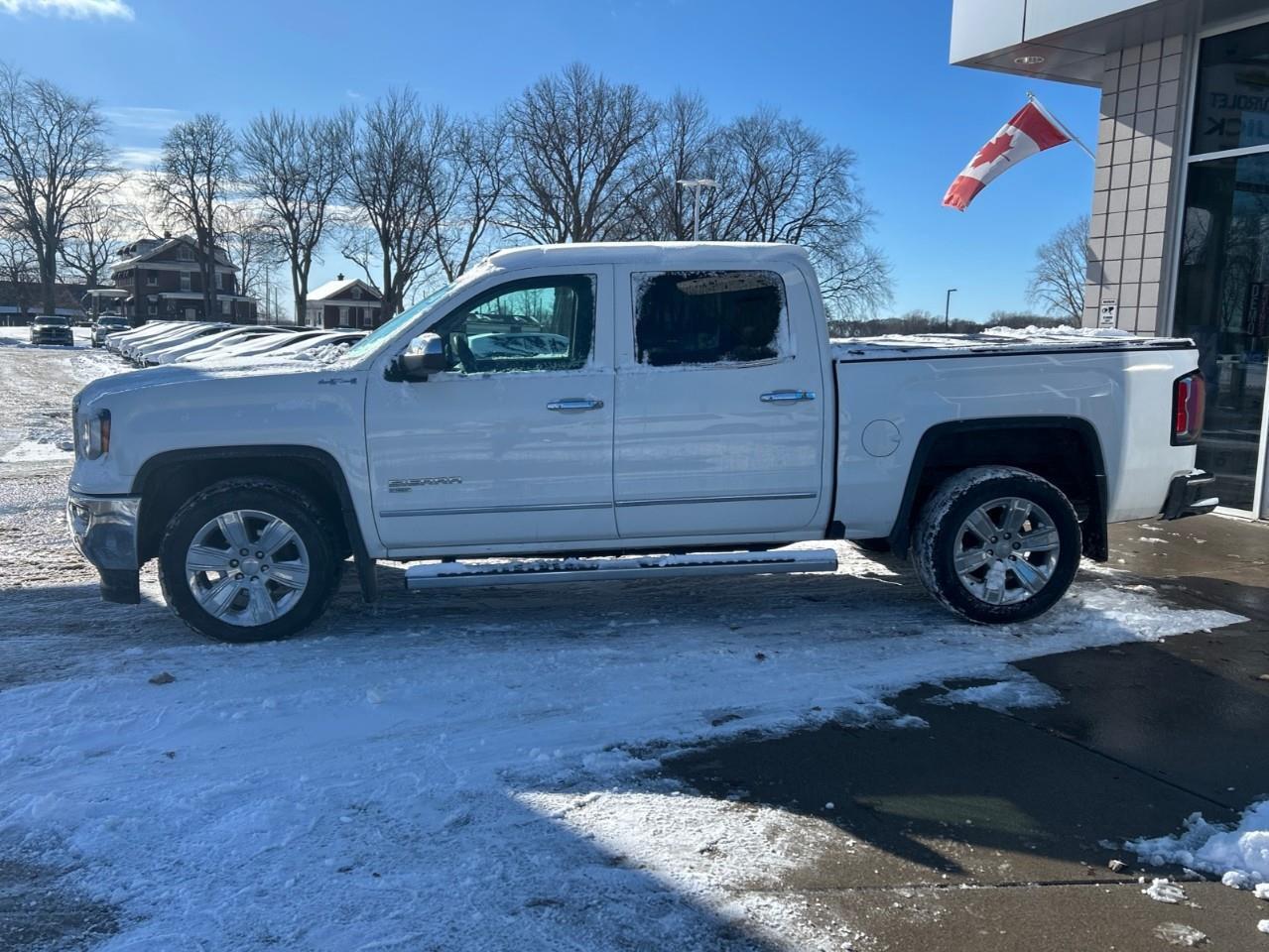 2017 GMC Sierra 1500 SLT E-ASSIST!! LEATHER! Photo