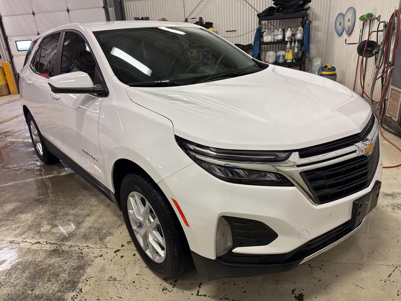 2024 Chevrolet Equinox LT Photo