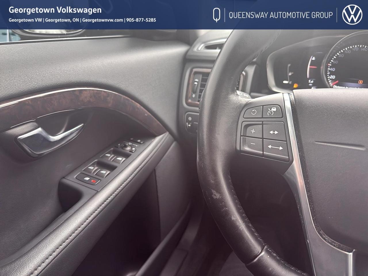 2016 Volvo XC70 T5 Premier Photo