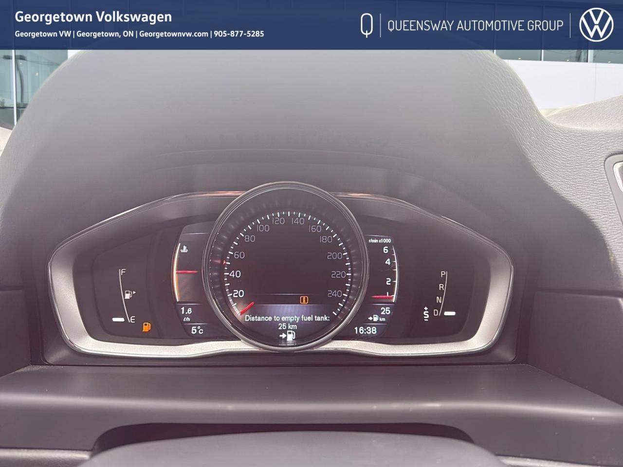 2016 Volvo XC70 T5 Premier Photo