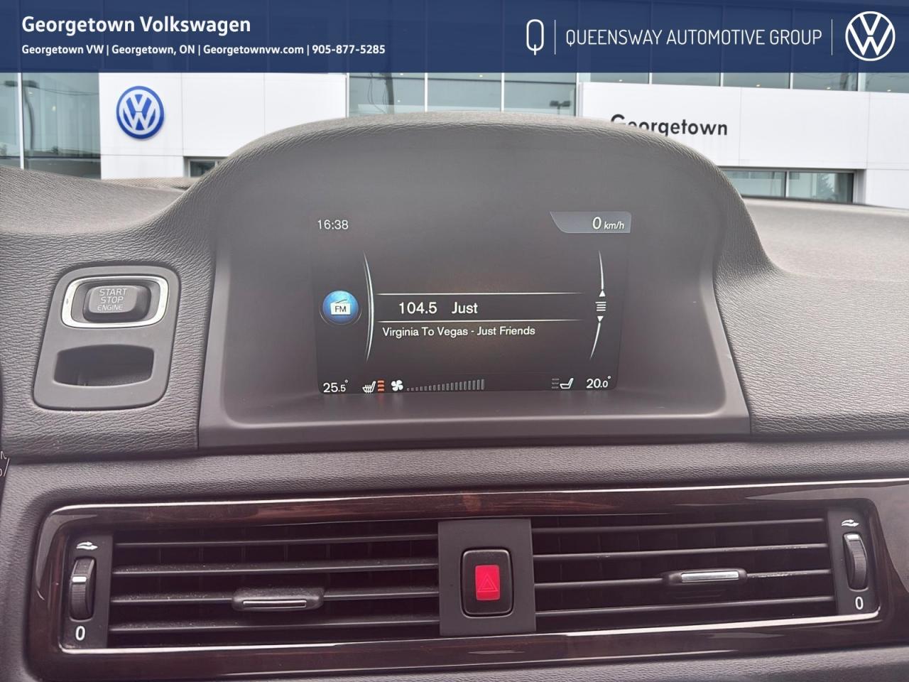 2016 Volvo XC70 T5 Premier Photo