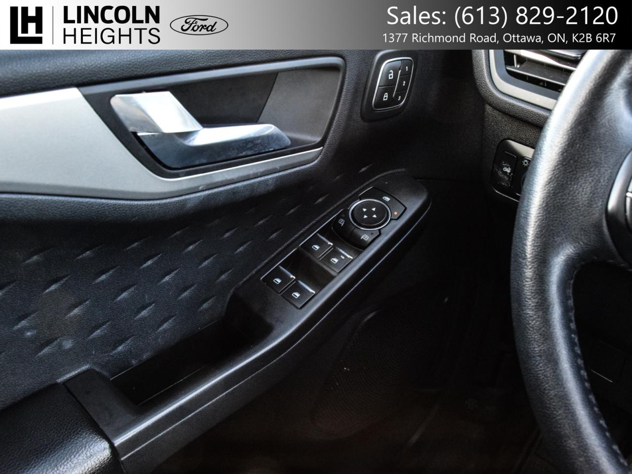 2020 Ford Escape  Photo