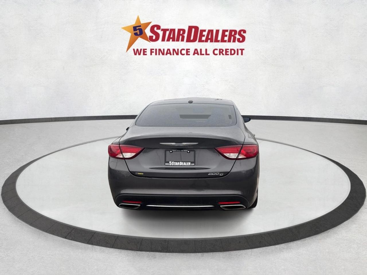 2015 Chrysler 200 NAV LEATHER PANO ROOF CLEAN WE FINANCE ALL CREDIT! Photo