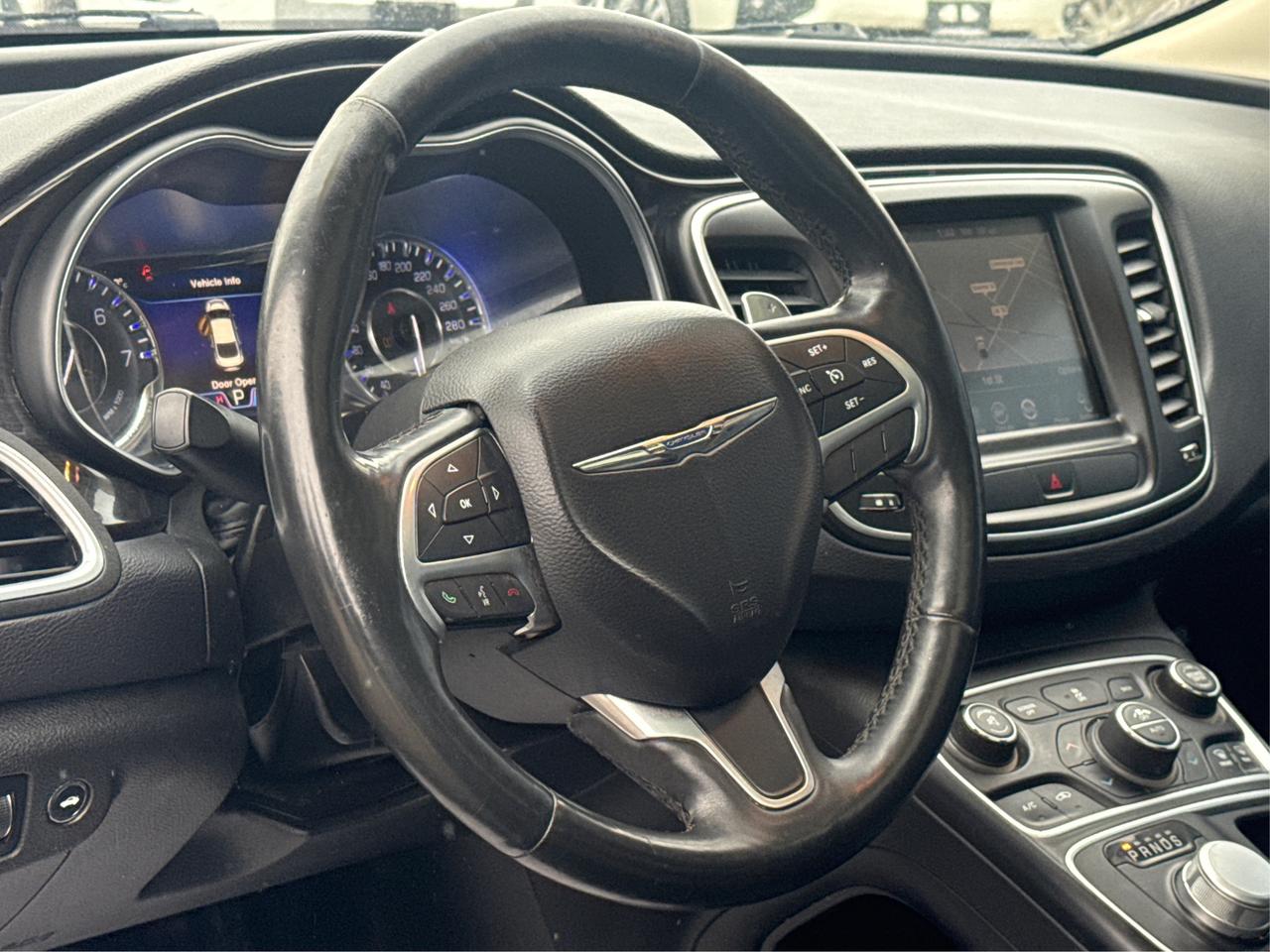 2015 Chrysler 200 NAV LEATHER PANO ROOF CLEAN WE FINANCE ALL CREDIT! Photo