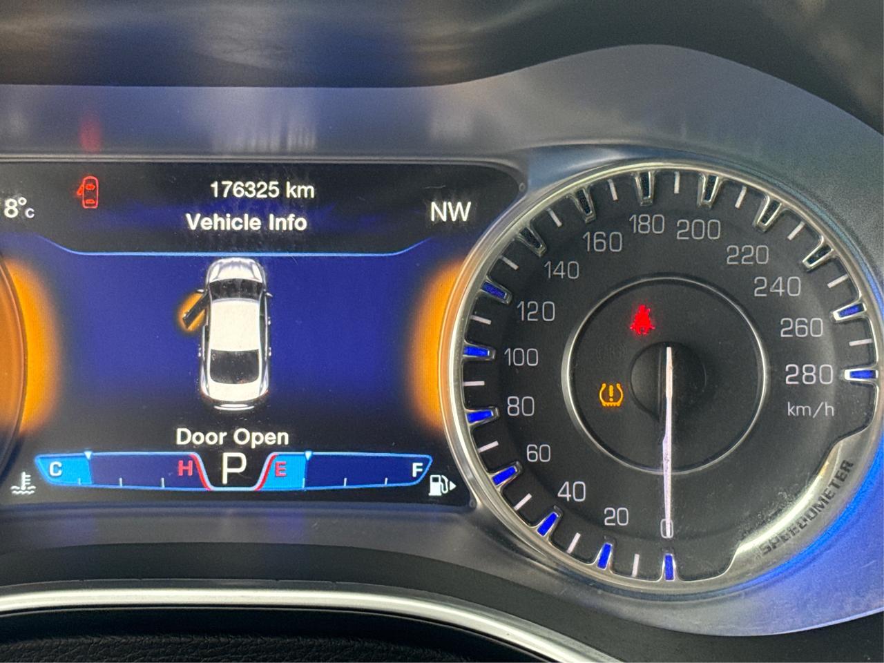 2015 Chrysler 200 NAV LEATHER PANO ROOF CLEAN WE FINANCE ALL CREDIT! Photo