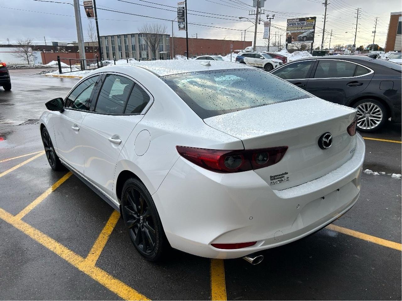 2023 Mazda MAZDA3 GT Auto FWD   CLEAN CAR FAX Photo