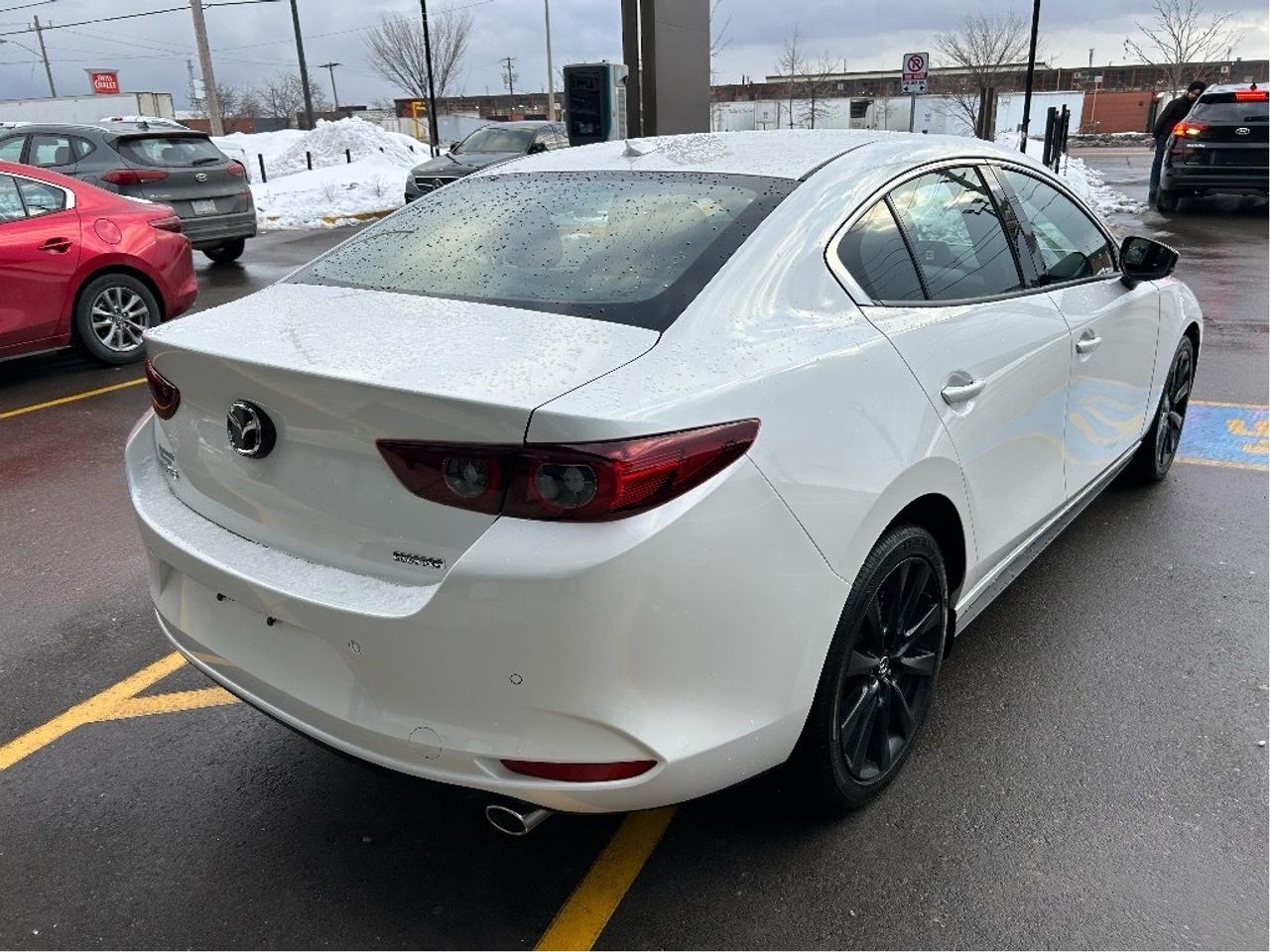 2023 Mazda MAZDA3 GT Auto FWD   CLEAN CAR FAX Photo