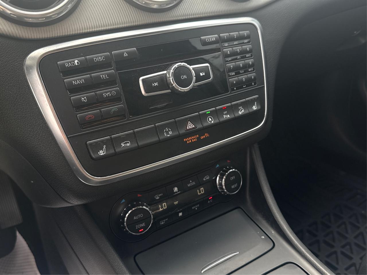2015 Mercedes-Benz GLA-Class CERTIFIED NAV LEATHER ROOF WE FINANCE ALL CREDIT Photo
