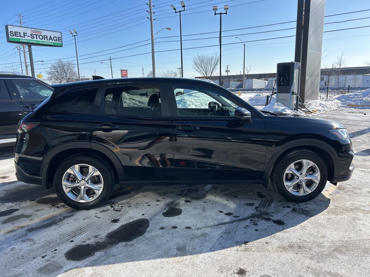 2024 Honda HR-V LX-B 2WD CVT   CLEAN CARFAX   ONE OWNER Photo