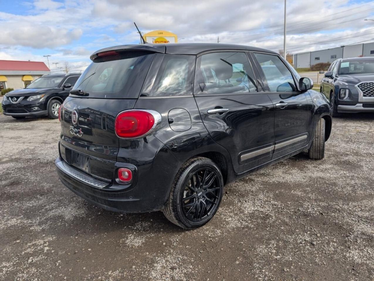 2015 Fiat 500L Lounge   NAV   LEATHER   PANOROOF   CAMERA Photo