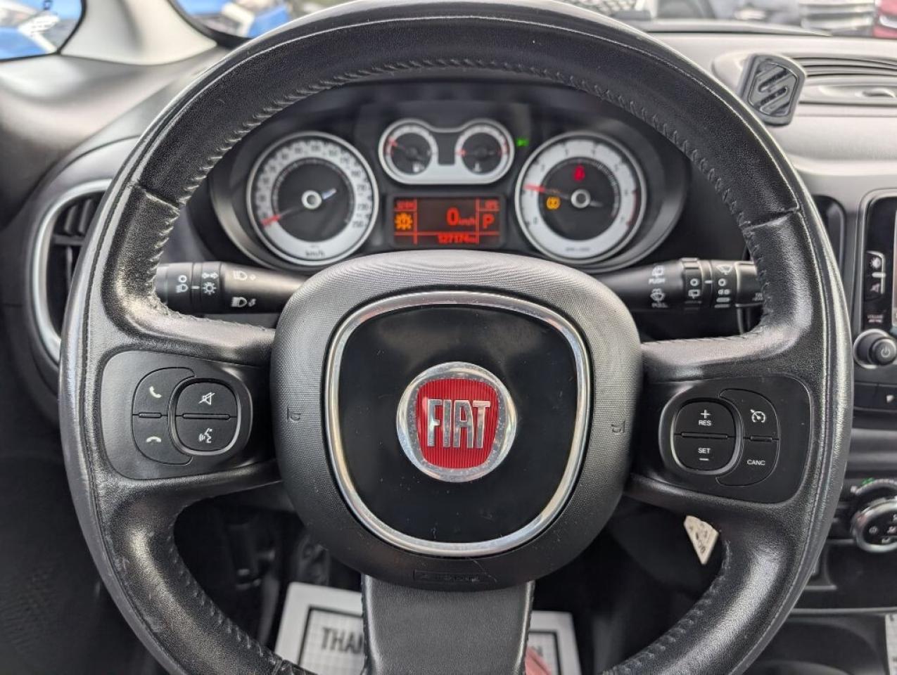 2015 Fiat 500L Lounge   NAV   LEATHER   PANOROOF   CAMERA Photo