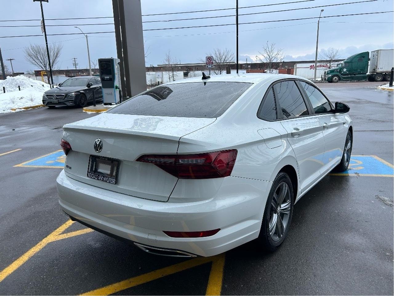 2021 Volkswagen Jetta Highline Auto   CLEAN CARFAX Photo4