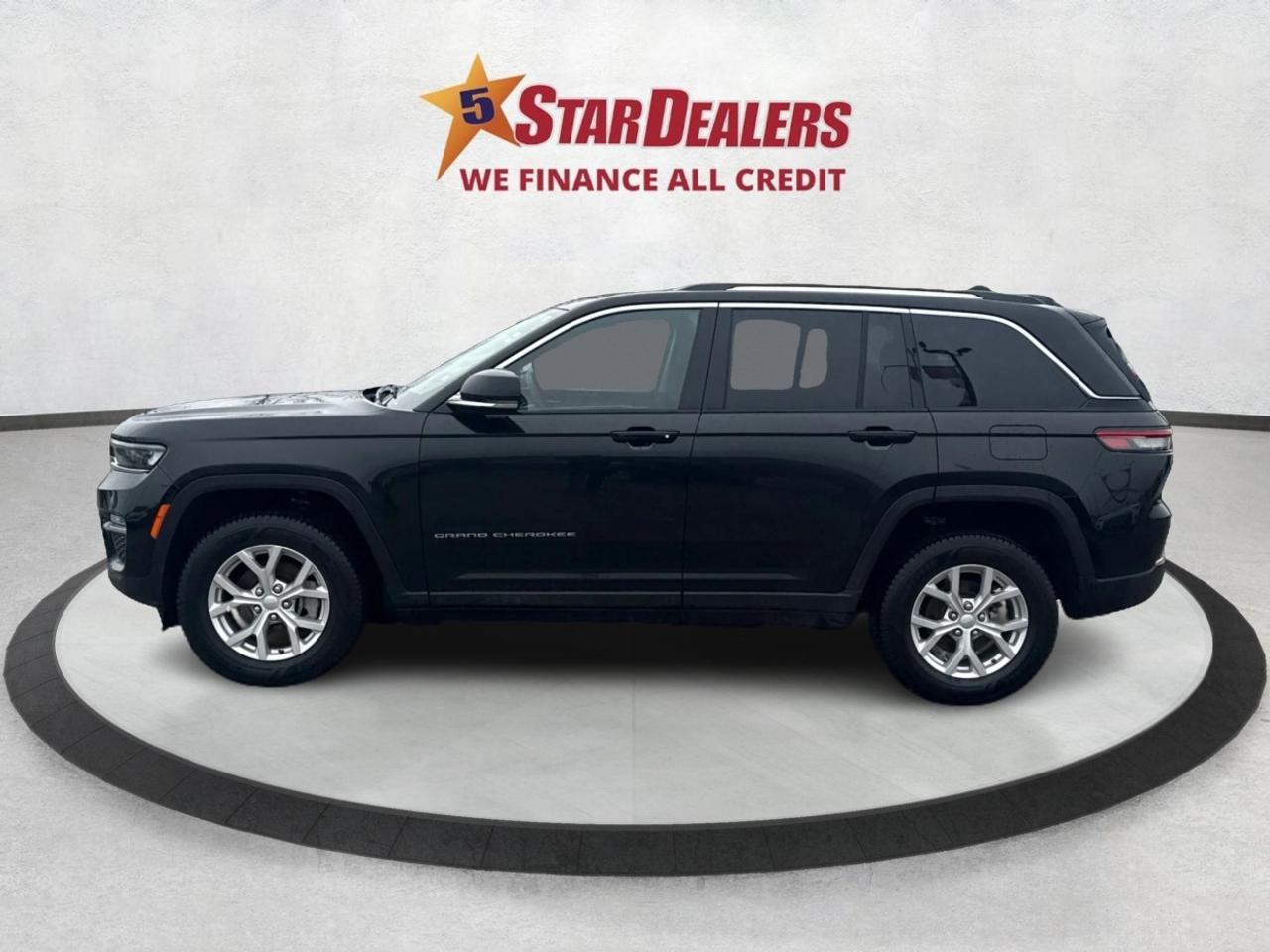 2023 Jeep Grand Cherokee NAV LEATHER HEATED SEATS! WE FINANCE ALL CREDIT! Photo3