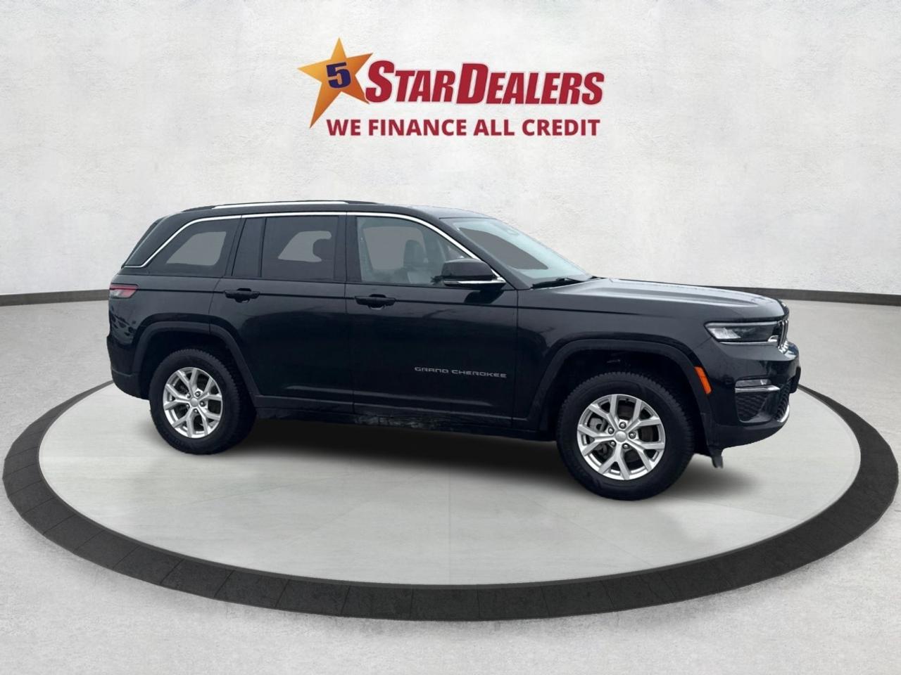 2023 Jeep Grand Cherokee NAV LEATHER HEATED SEATS! WE FINANCE ALL CREDIT! Photo