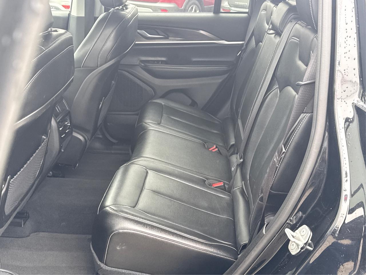 2023 Jeep Grand Cherokee NAV LEATHER HEATED SEATS! WE FINANCE ALL CREDIT! Photo