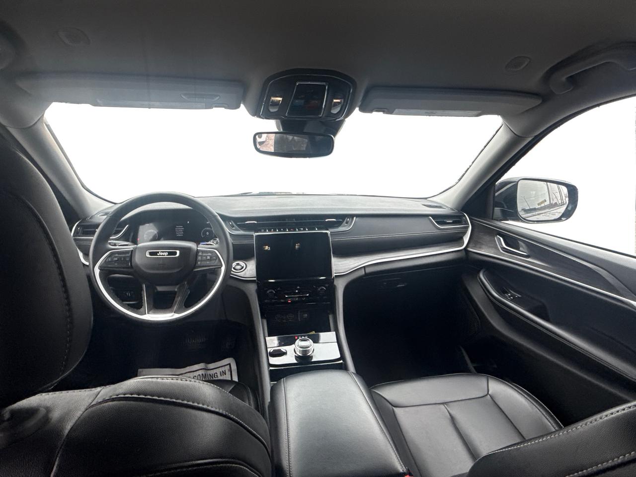 2023 Jeep Grand Cherokee NAV LEATHER HEATED SEATS! WE FINANCE ALL CREDIT! Photo