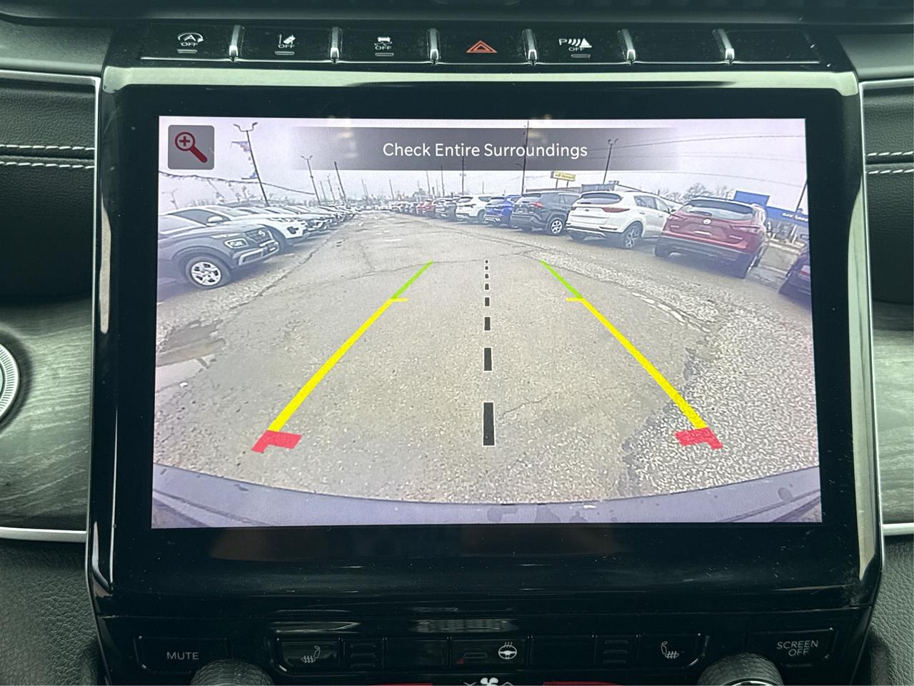 2023 Jeep Grand Cherokee NAV LEATHER HEATED SEATS! WE FINANCE ALL CREDIT! Photo