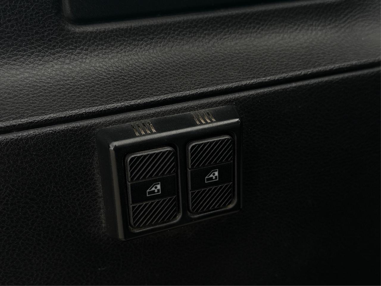 2023 Jeep Grand Cherokee NAV LEATHER HEATED SEATS! WE FINANCE ALL CREDIT! Photo