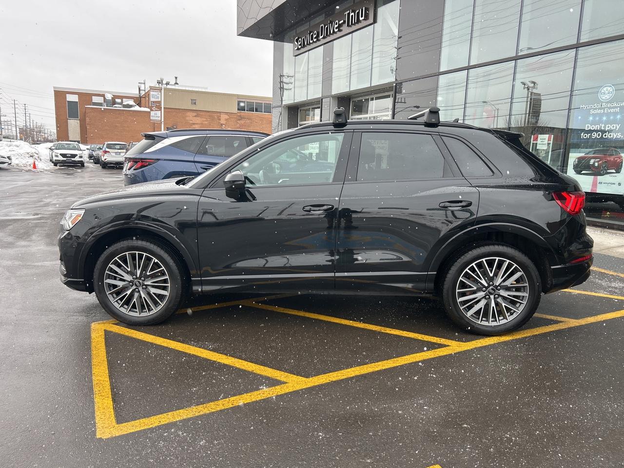 2023 Audi Q3 Komfort 45 TFSI quattro   CLEAN CARFAX Photo