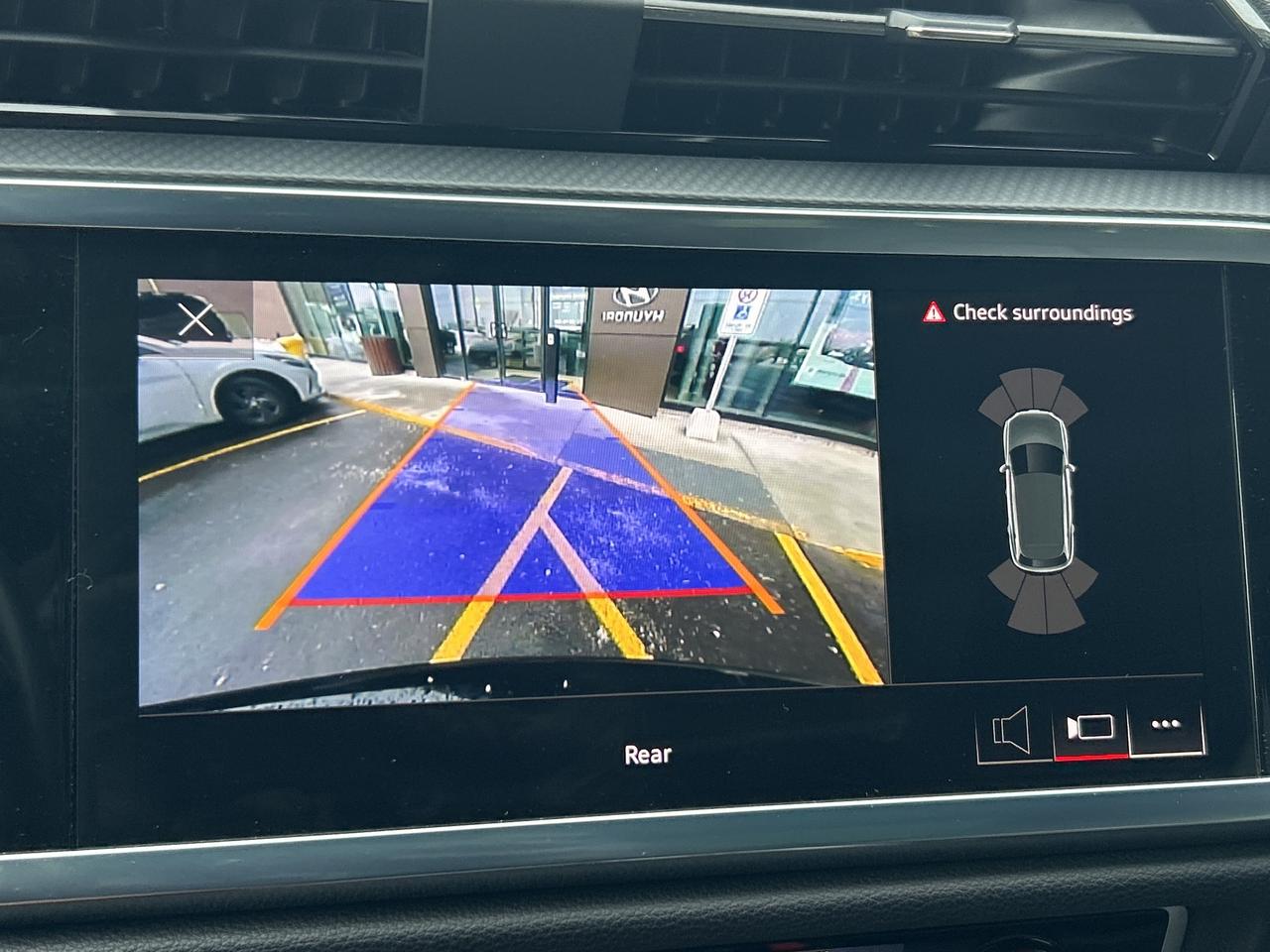 2023 Audi Q3 Komfort 45 TFSI quattro   CLEAN CARFAX Photo