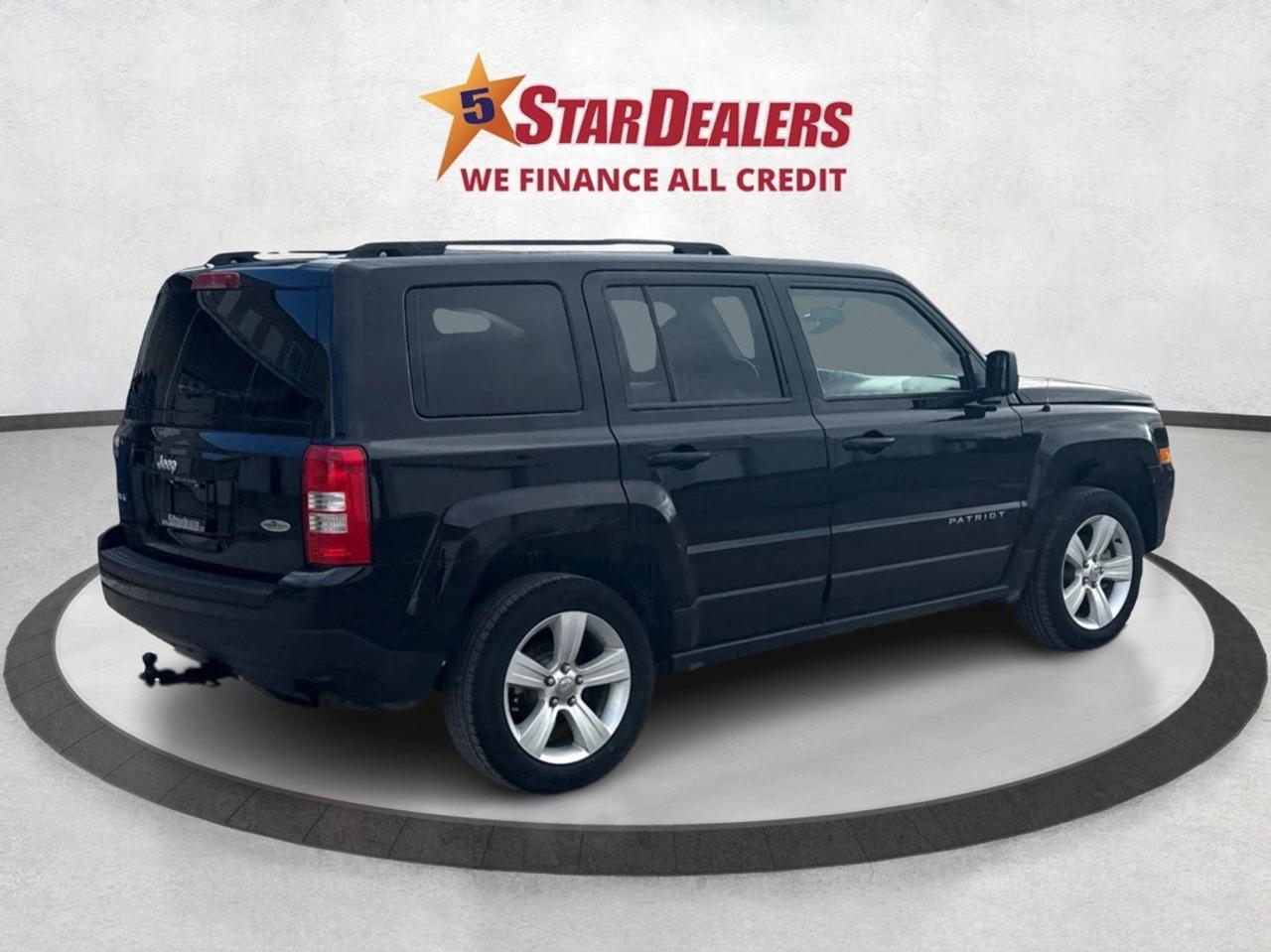 2015 Jeep Patriot 4WD HEATED SEATS CLEAN WE FINANCE ALL CREDIT! Photo