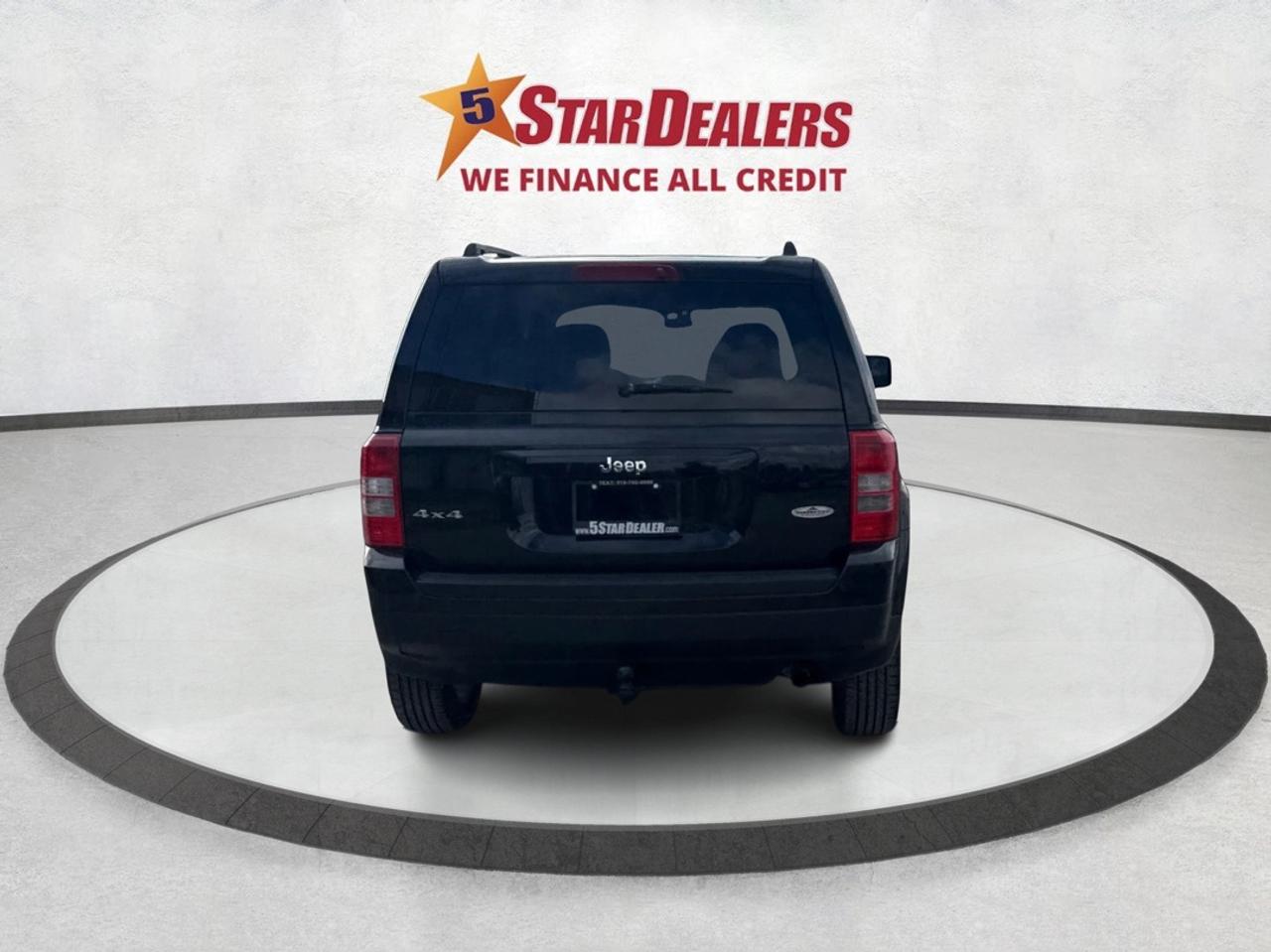 2015 Jeep Patriot 4WD HEATED SEATS CLEAN WE FINANCE ALL CREDIT! Photo