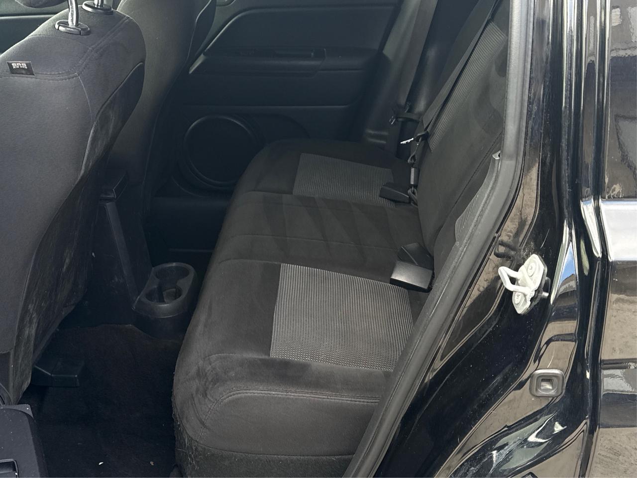 2015 Jeep Patriot 4WD HEATED SEATS CLEAN WE FINANCE ALL CREDIT! Photo