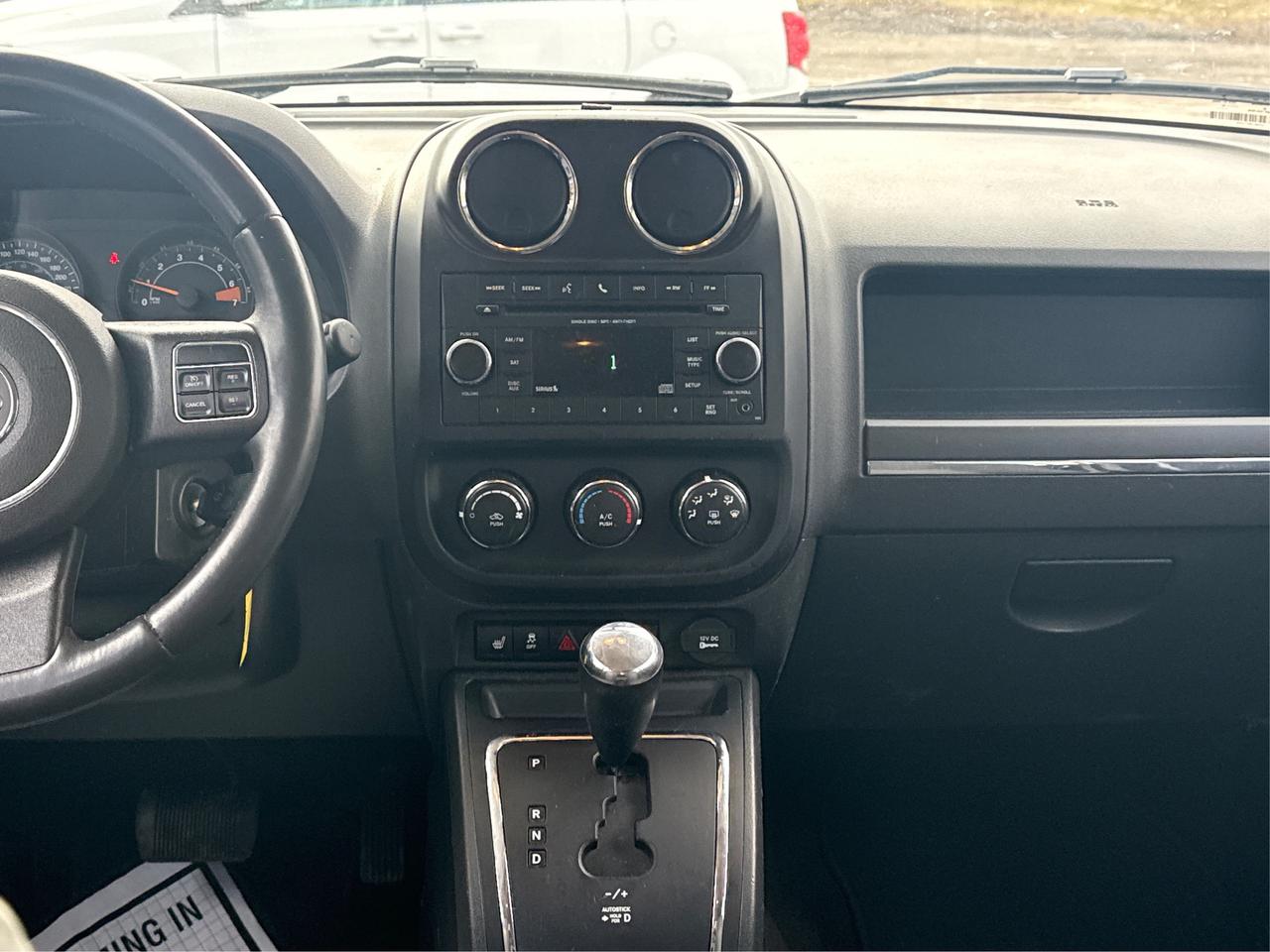 2015 Jeep Patriot 4WD HEATED SEATS CLEAN WE FINANCE ALL CREDIT! Photo