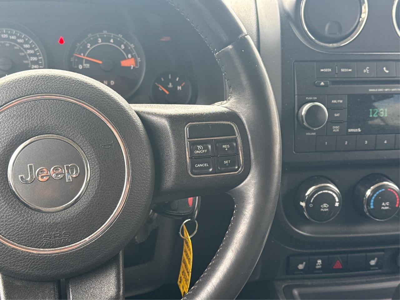 2015 Jeep Patriot 4WD HEATED SEATS CLEAN WE FINANCE ALL CREDIT! Photo