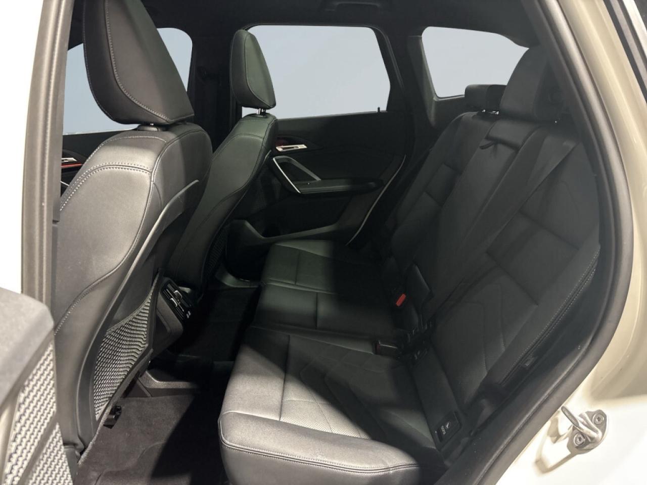 2023 BMW X1 xDrive28i AWD/NAVI/Leather/Pano Roof/Drive Assist/ Photo