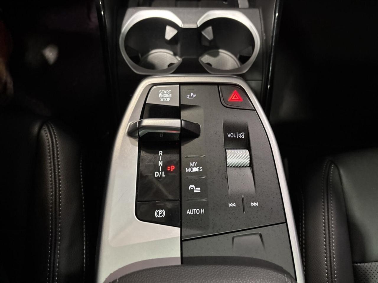 2023 BMW X1 xDrive28i AWD / NAVI / Leather / Panoramic Roof / Photo