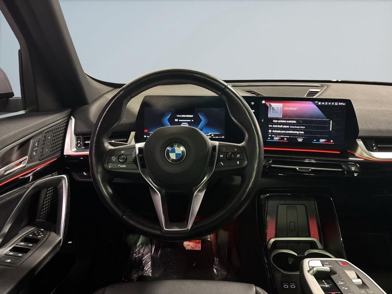 2023 BMW X1 xDrive28i AWD / NAVI / Leather / Panoramic Roof / Photo