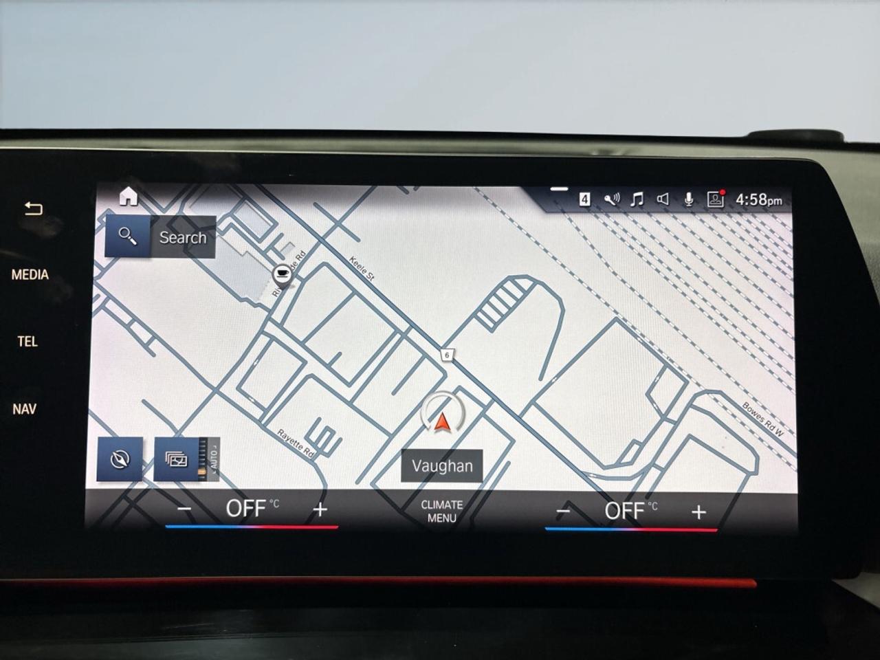 2023 BMW X1 xDrive28i AWD / NAVI / Leather / Panoramic Roof / Photo