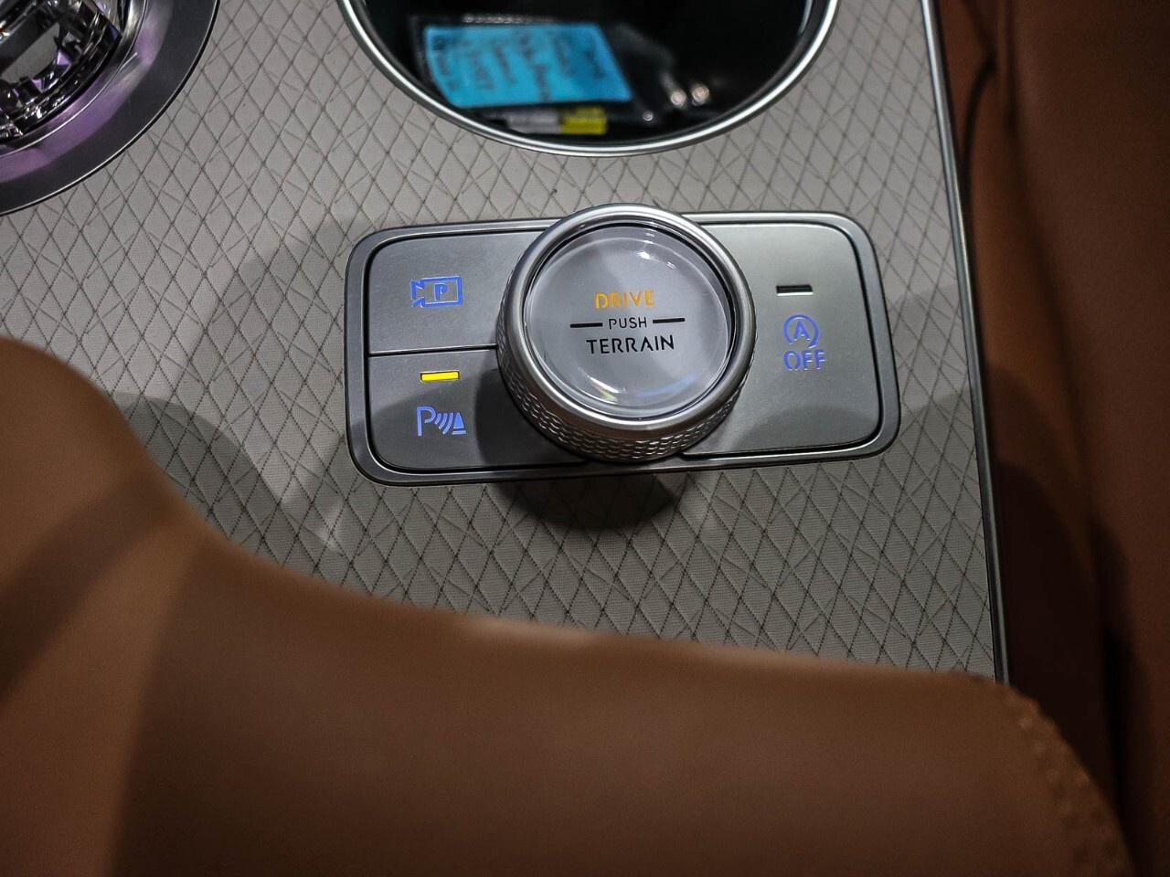 2025 Genesis GV80 3.5T Prestige AWD 7P Photo