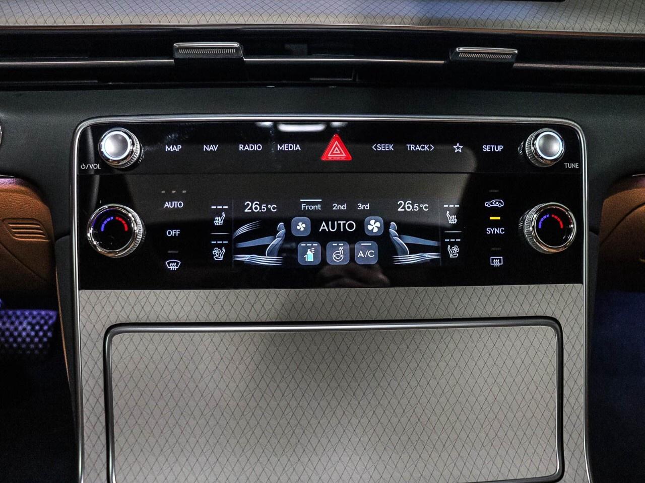 2025 Genesis GV80 3.5T Prestige AWD 7P Photo