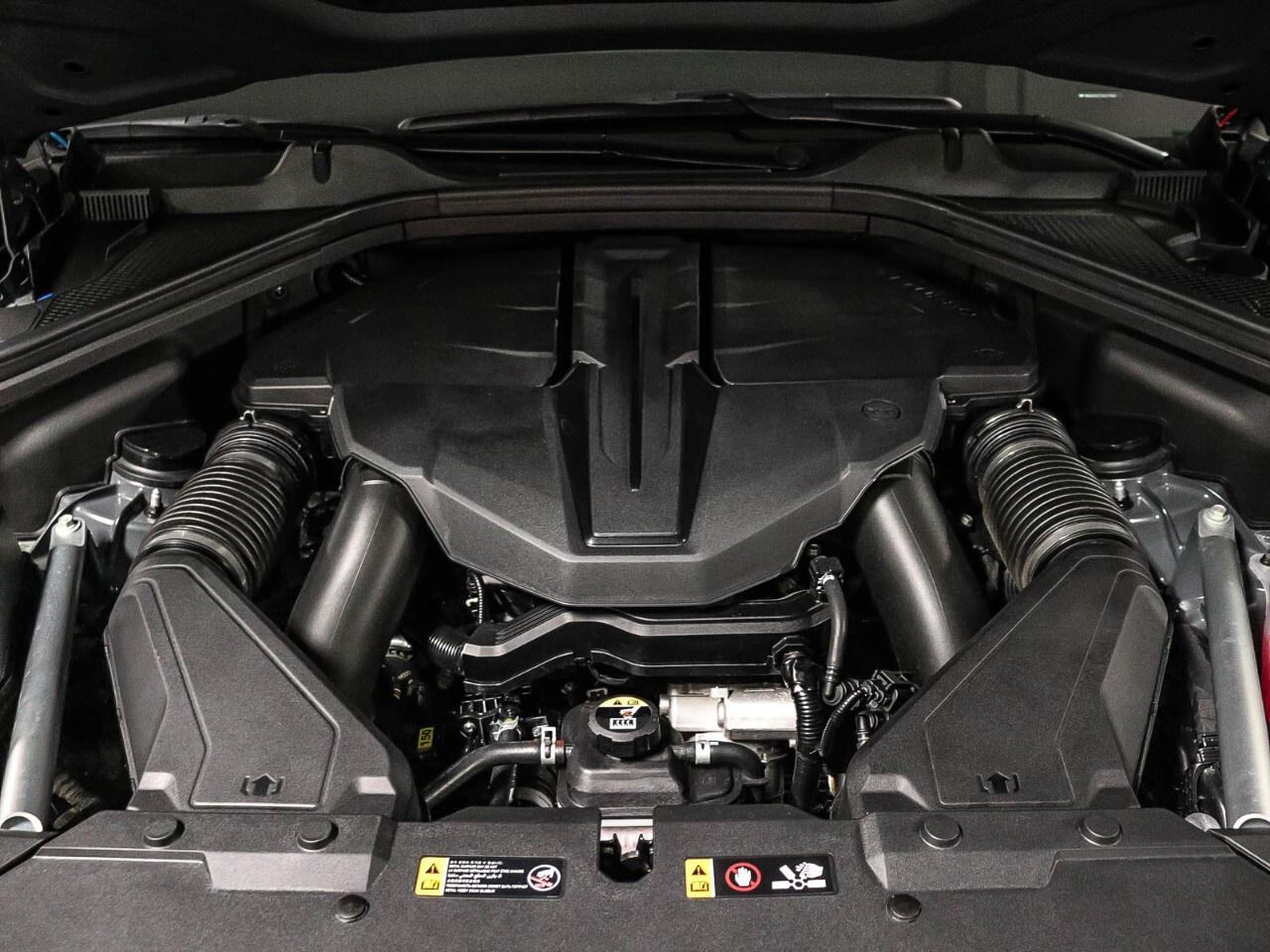 2025 Genesis GV80 3.5T Prestige AWD 7P Photo