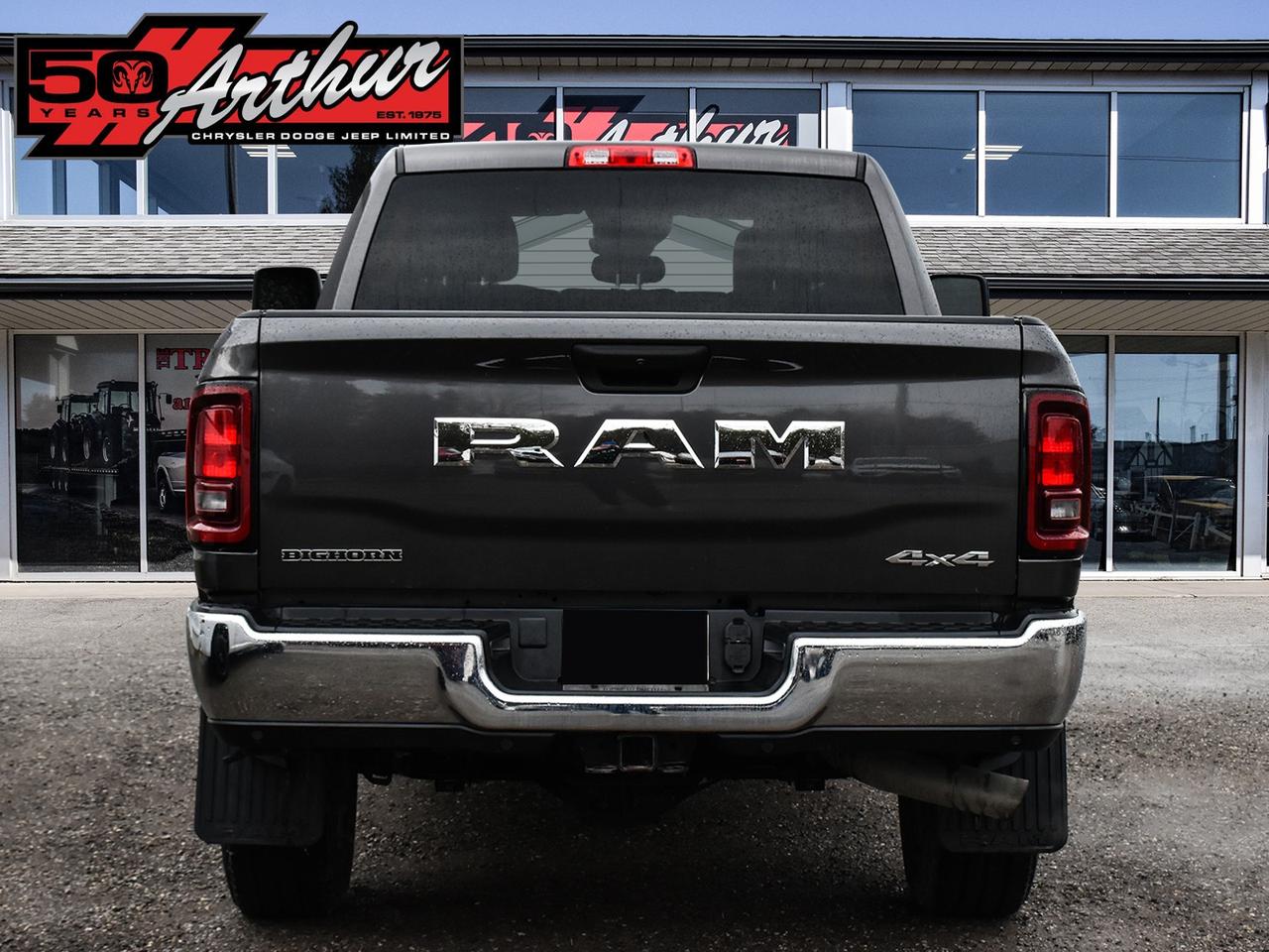 2025 RAM 2500 Big Horn Crew Cab 4x4 Photo4