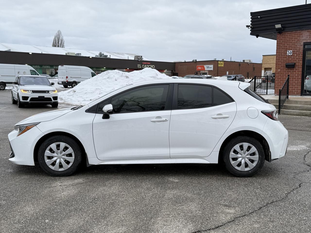 2022 Toyota Corolla Hatchback FWD l 2.0L l Fuel Saver l LDW l BSM l 4CYL Photo4