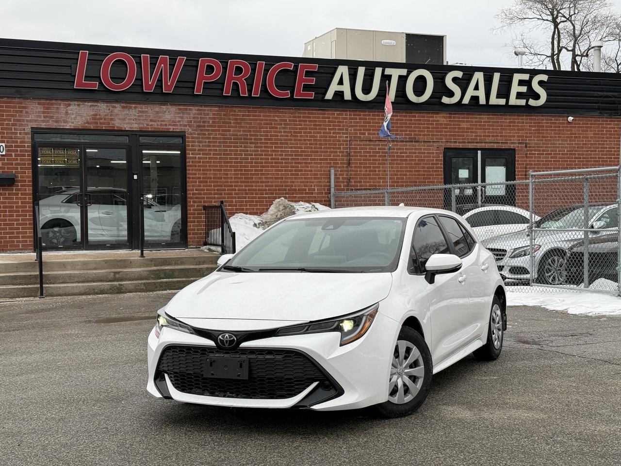 2022 Toyota Corolla Hatchback FWD l 2.0L l Fuel Saver l LDW l BSM l 4CYL Photo0