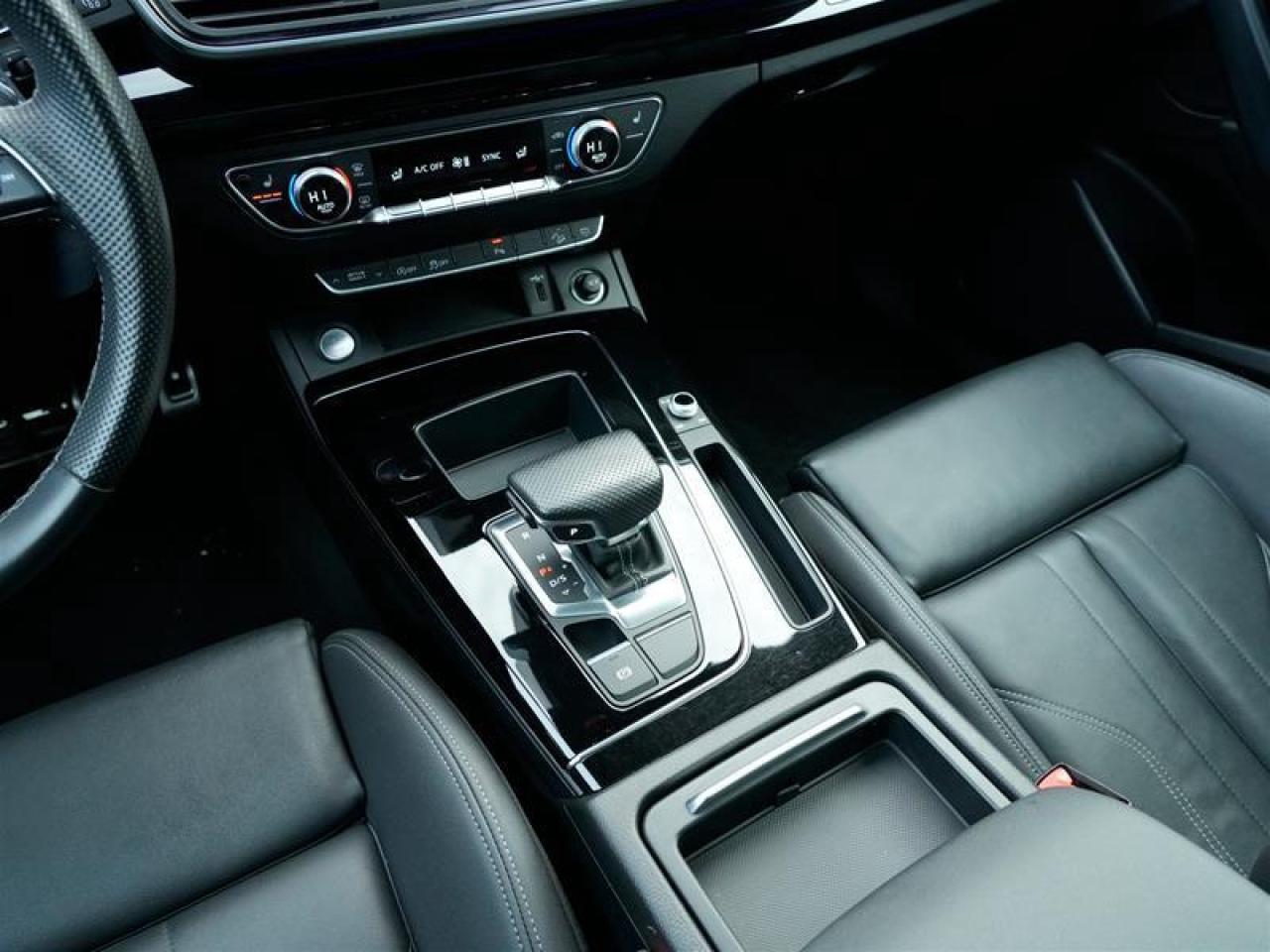 2022 Audi Q5 45 2.0T Progressiv quattro 7sp S Tronic Photo