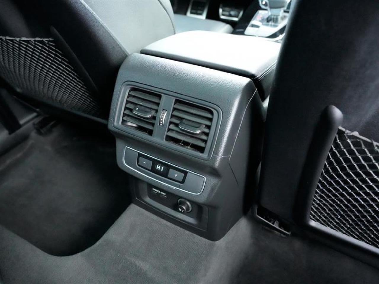 2022 Audi Q5 45 2.0T Progressiv quattro 7sp S Tronic Photo