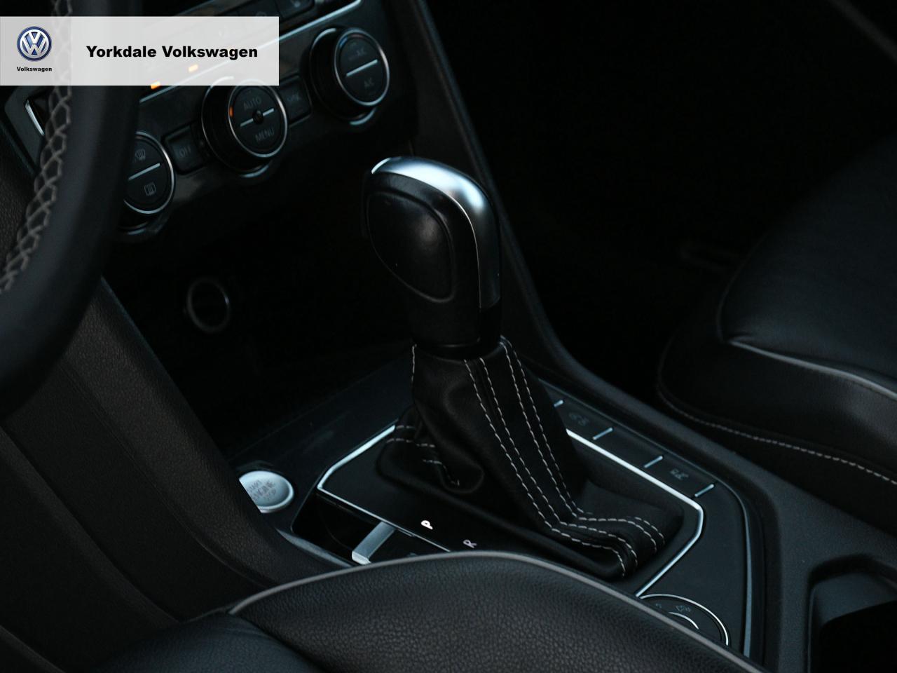 2021 Volkswagen Tiguan 4Motion Photo