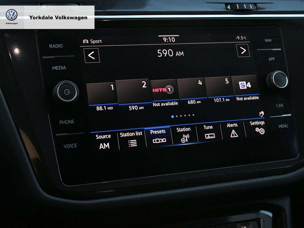 2021 Volkswagen Tiguan 4Motion Photo